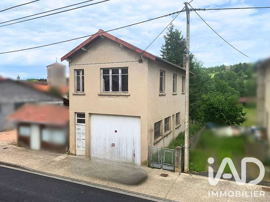 Maison 154 m² à Saint-Alyre-D'arlanc  - photo 2
