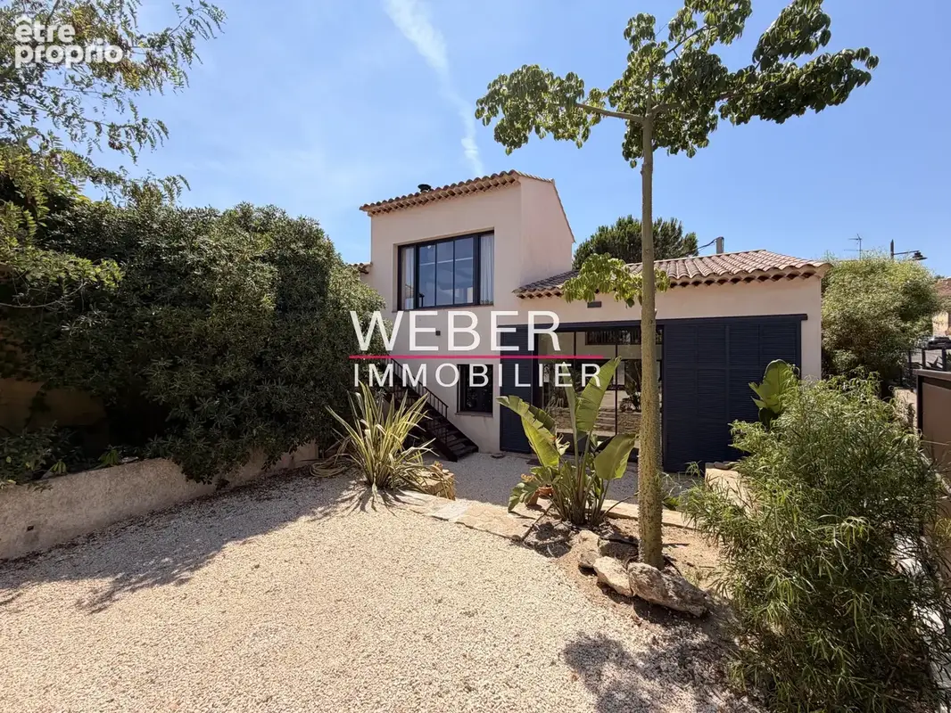 La cadiere d'azur - maison d'architecte - rare a la vente - photo 1