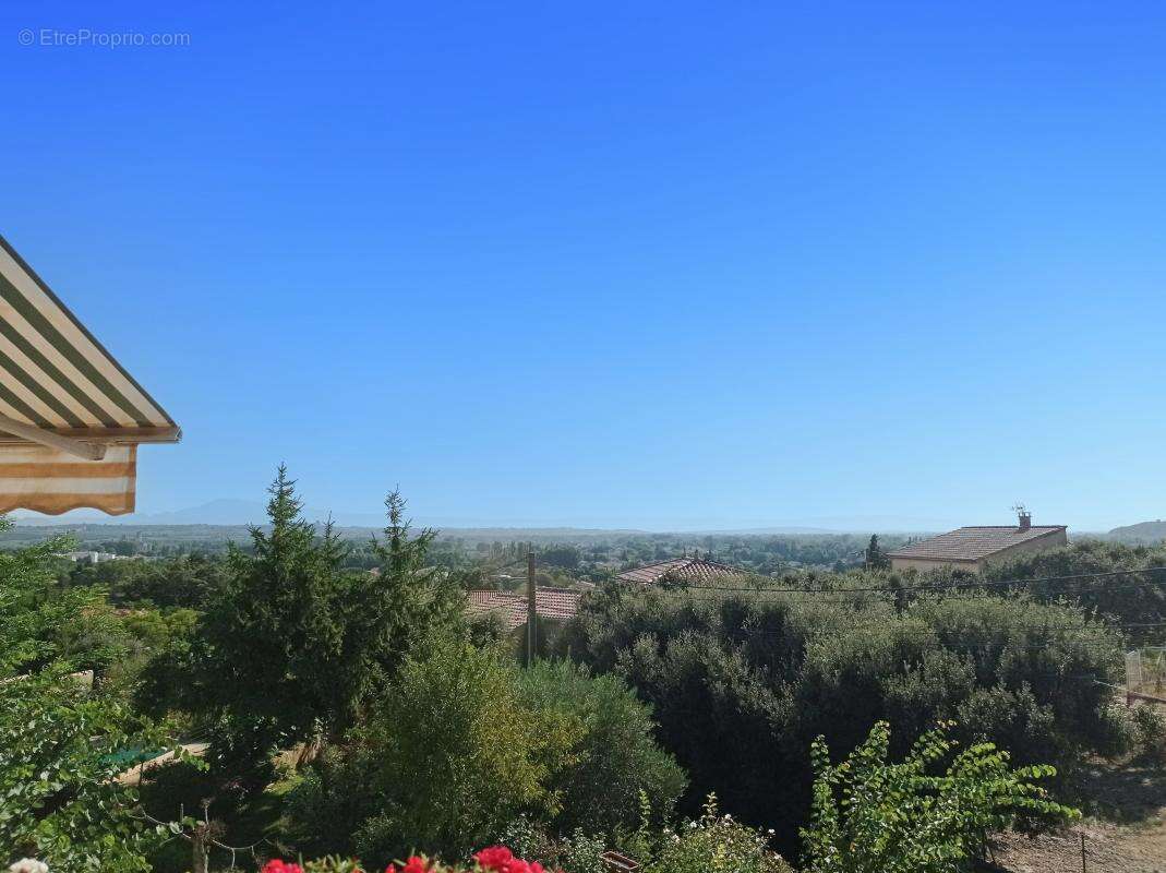 Maison à ROQUEMAURE