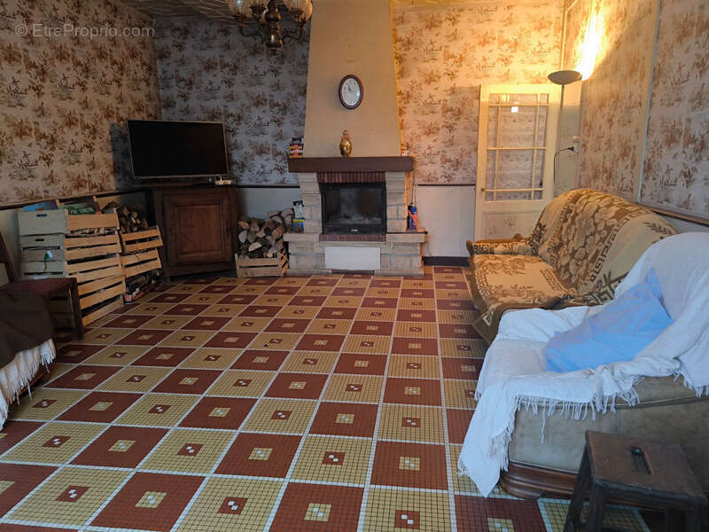 Maison à PRECIGNE