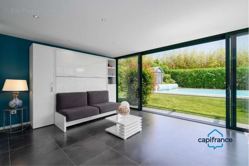 Villa de standing - JUVIGNAC (34) - photo 10