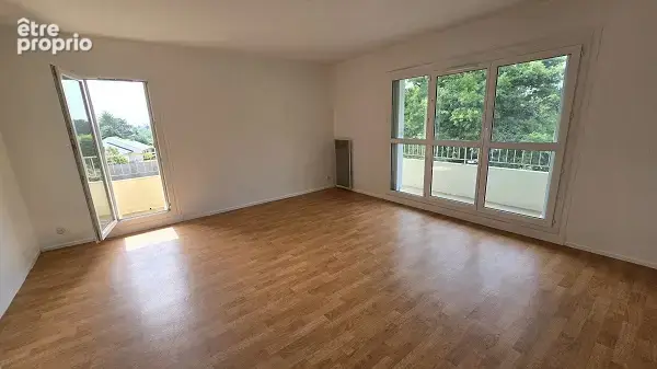 Appartement à SAINT-LAURENT-NOUAN