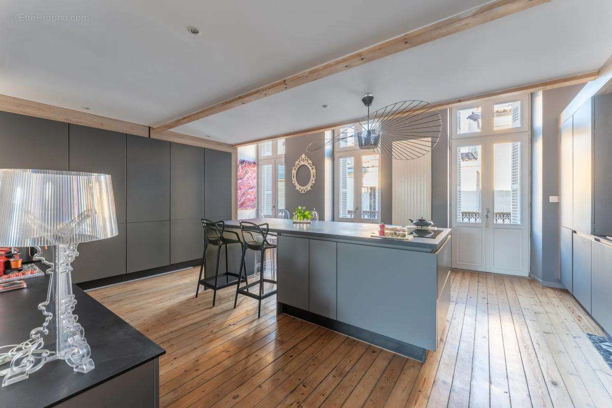 Appartement à BORDEAUX