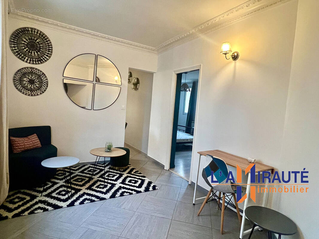 Appartement à HOUILLES