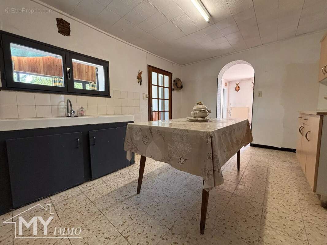 Maison à SAINT-EMILION