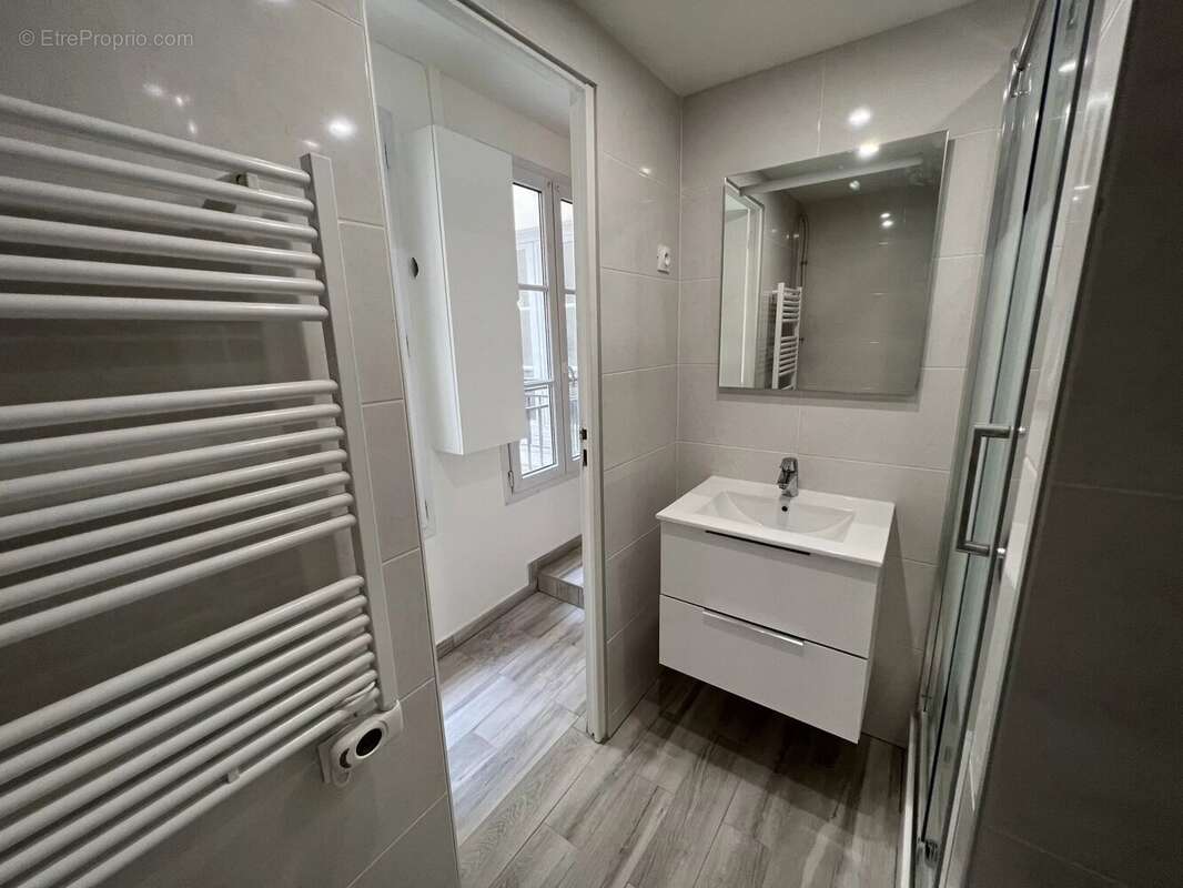 Appartement à PARIS-2E