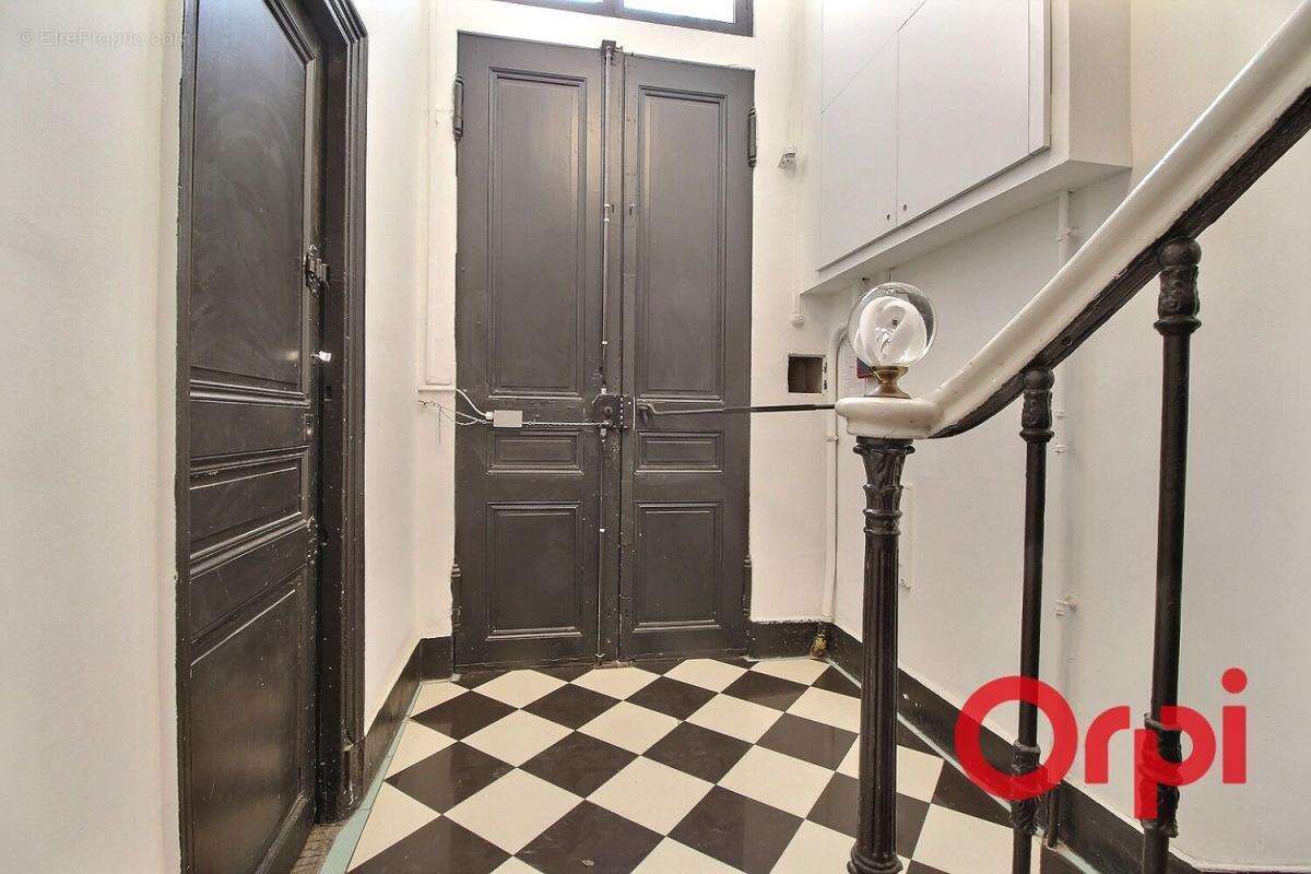 Appartement à MARSEILLE-2E