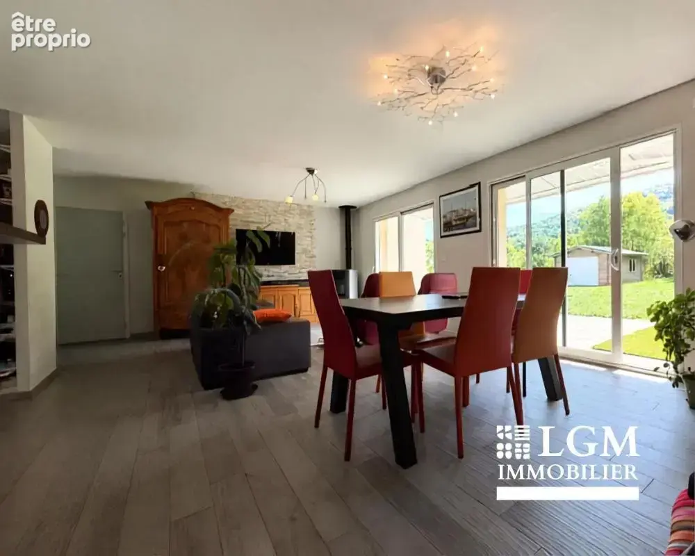 63320 Saint-Diéry – Maison récente de plain-pied 96 m², 3 chambres, terrasse sud, vue dégagée - photo 3