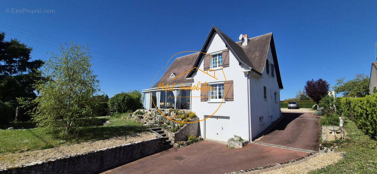 Maison à TAVERS