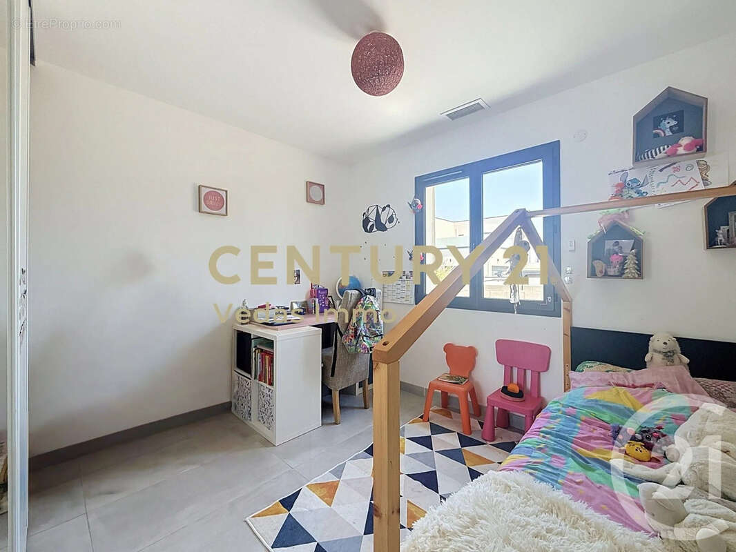 Maison 115 m² à Saussan  - photo 14