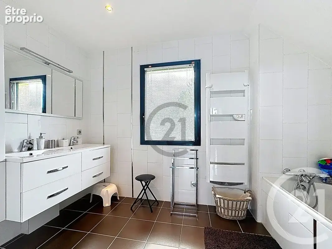 Maison 7 pièces 225 m² à vendre à Le Meriot (10400) - photo 14