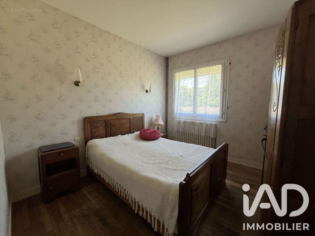 Maison 95 m² à Nieuil  - photo 5