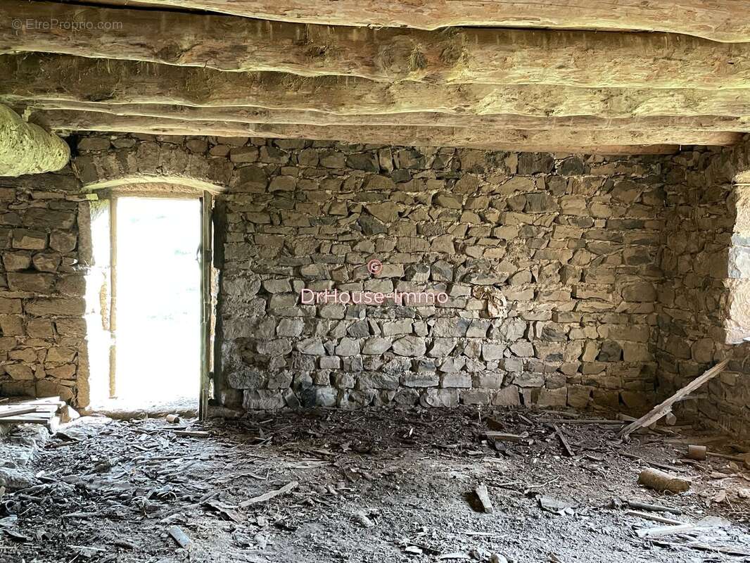 Maison à SAINT-JEAN-DE-NAY