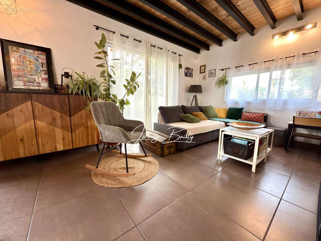 Maison 125 m² à Le Soler  - photo 26