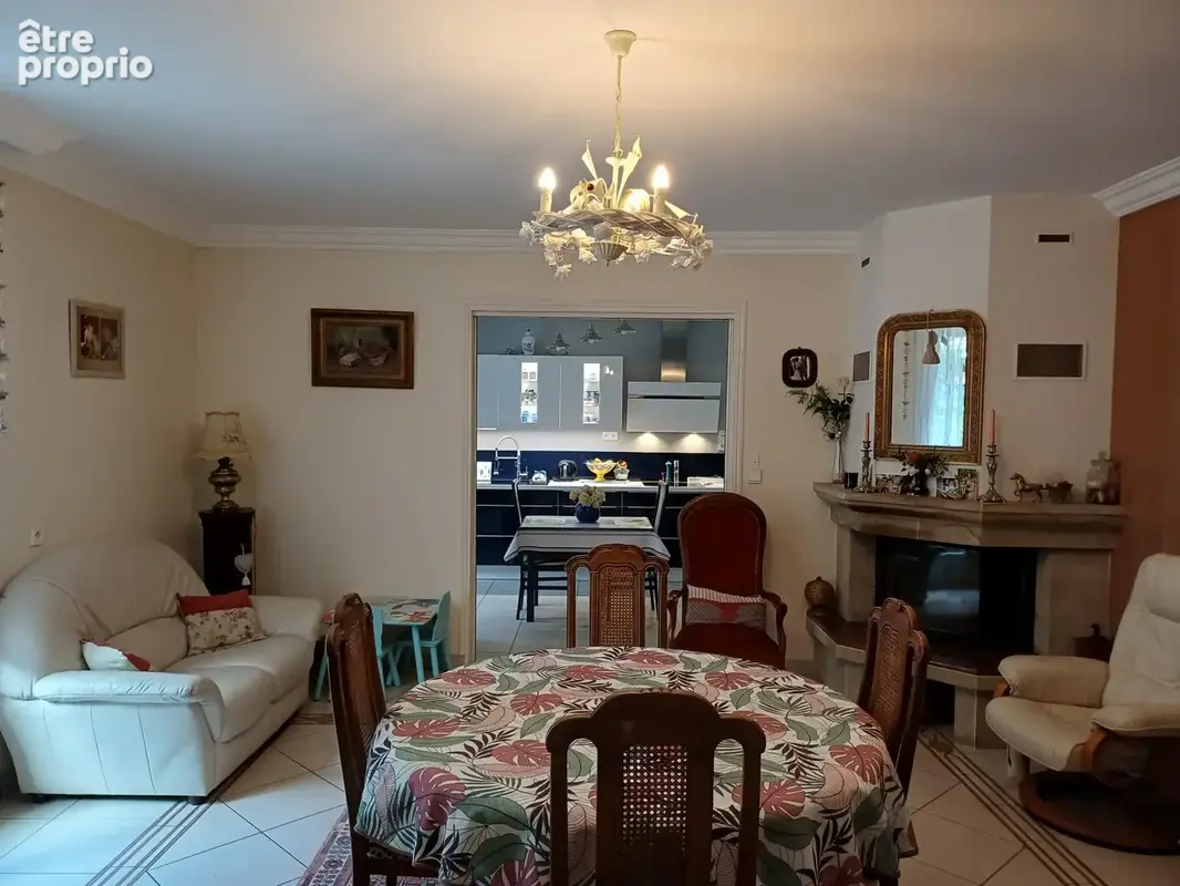 Propriété de charme style provençal dans un cadre verdoyant - photo 11