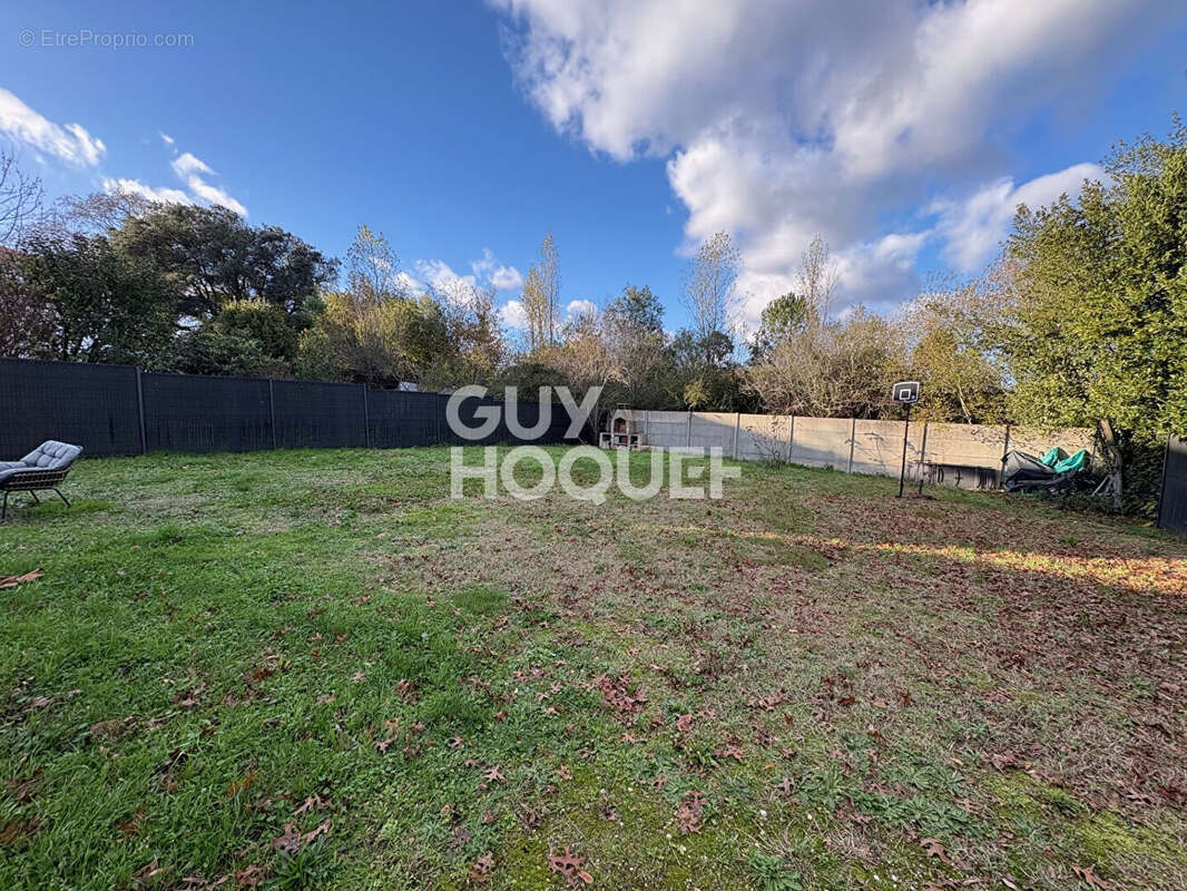 Maison à VILLENAVE-D&#039;ORNON