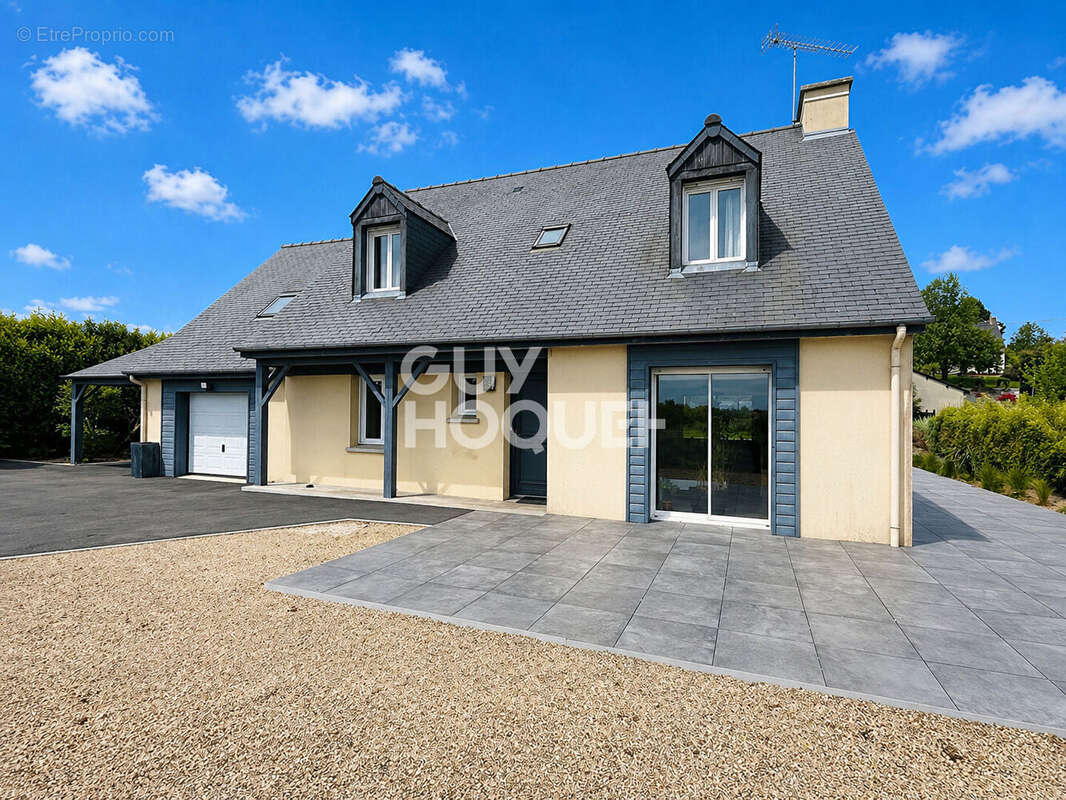 Maison à DOL-DE-BRETAGNE