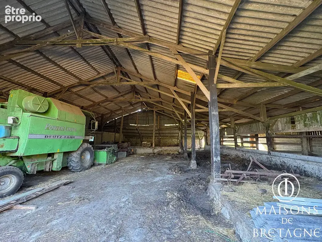 Guiscriff ? Corps de ferme à rénover avec 1,16 ha de terres agricoles et dépendances - photo 14