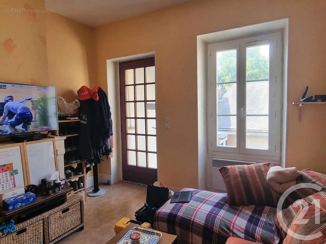 Maison 103 m² à Saint-Satur  - photo 8