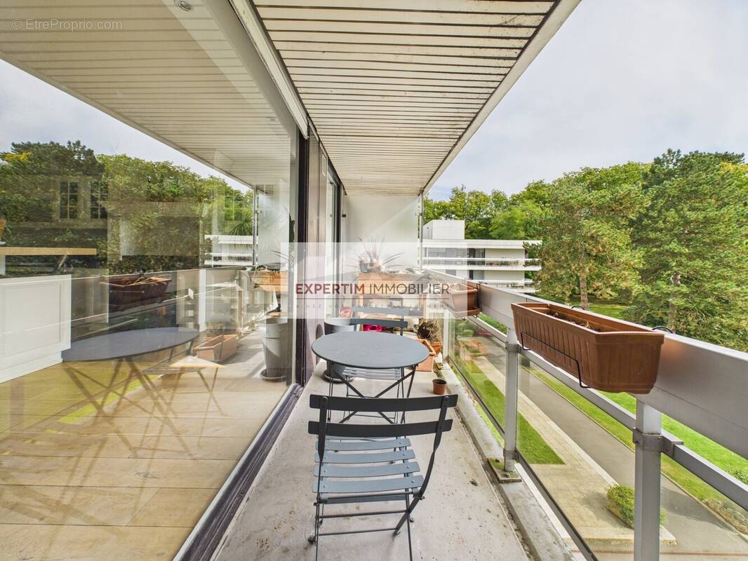 Appartement à VERSAILLES