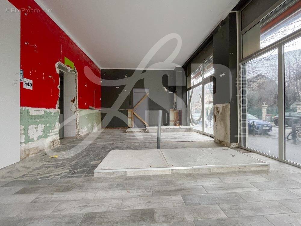 Local d'activité - Commerce à GRENOBLE