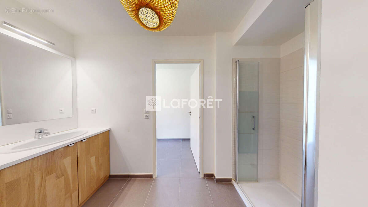 Appartement à CASTELNAU-LE-LEZ