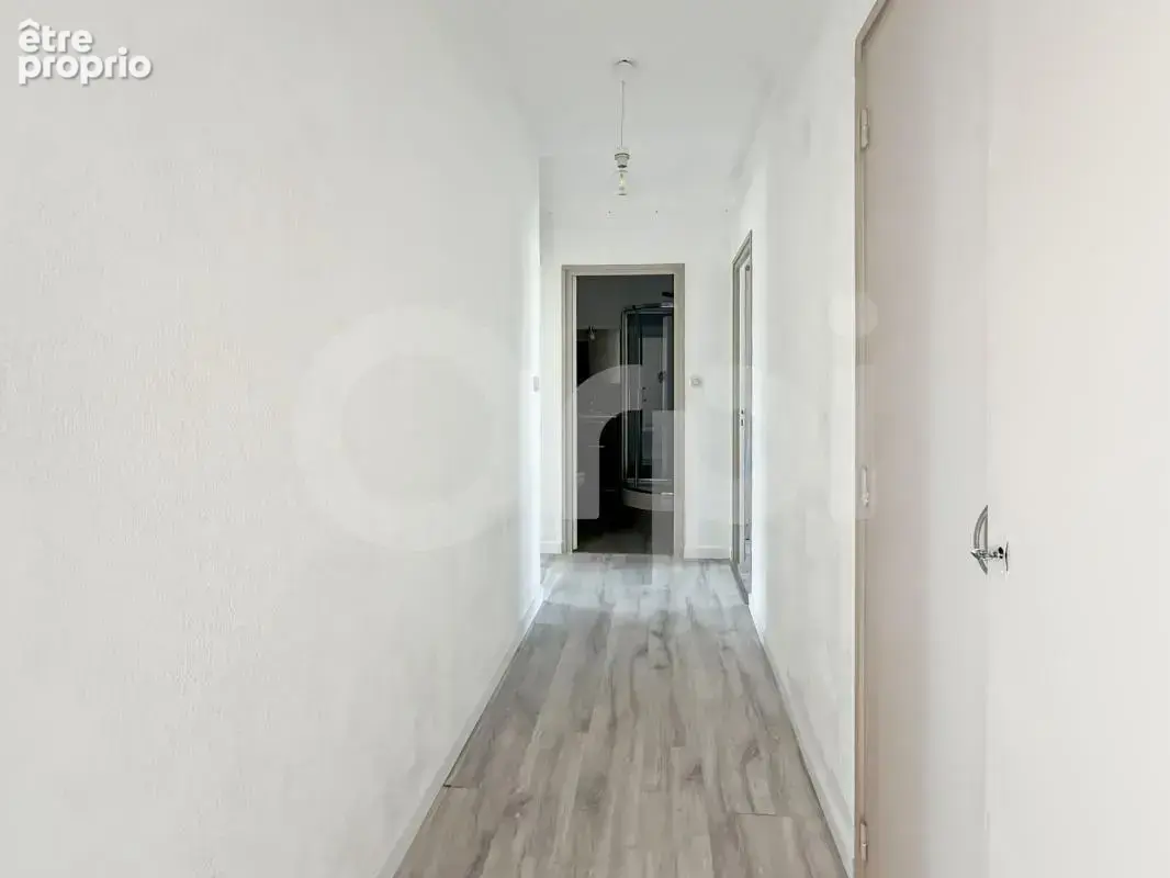 Appartement À Vendre - photo 9