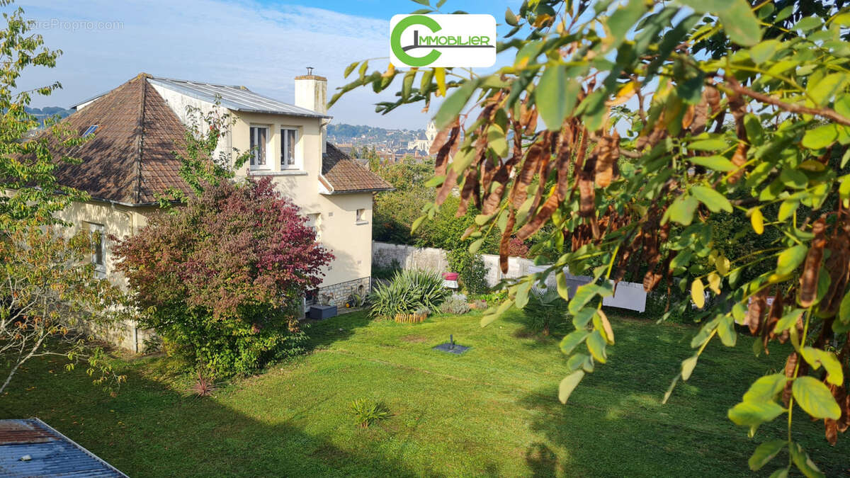 Maison à LA FERTE-BERNARD