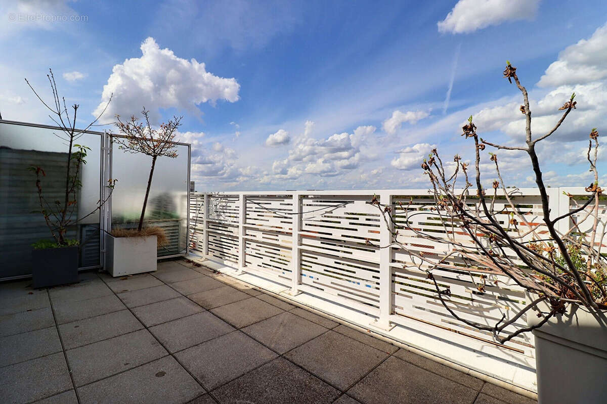 Appartement à COLOMBES