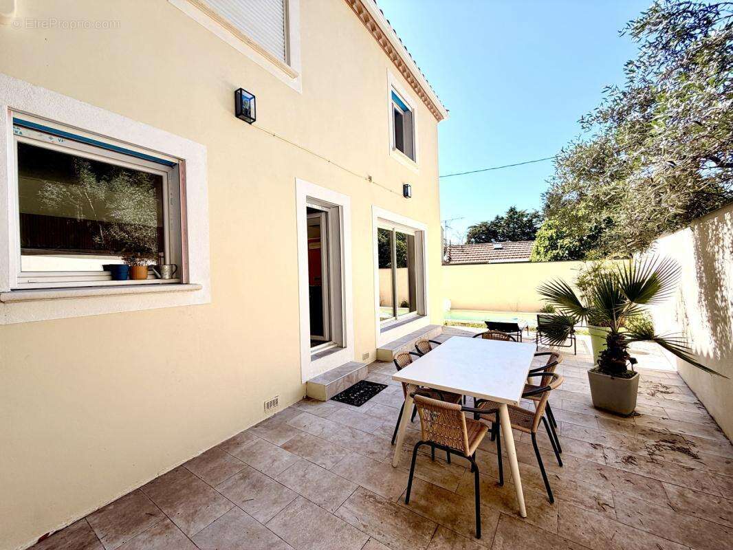 Maison à NIMES