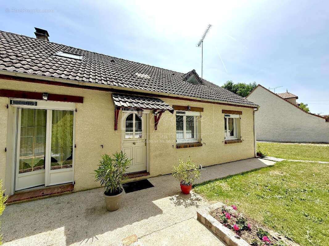 Maison à SOISY-SUR-ECOLE