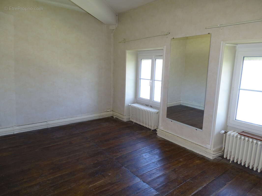 Maison à CHATILLON-SUR-SEINE