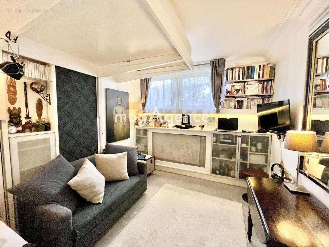 Appartement à SAINT-NOM-LA-BRETECHE