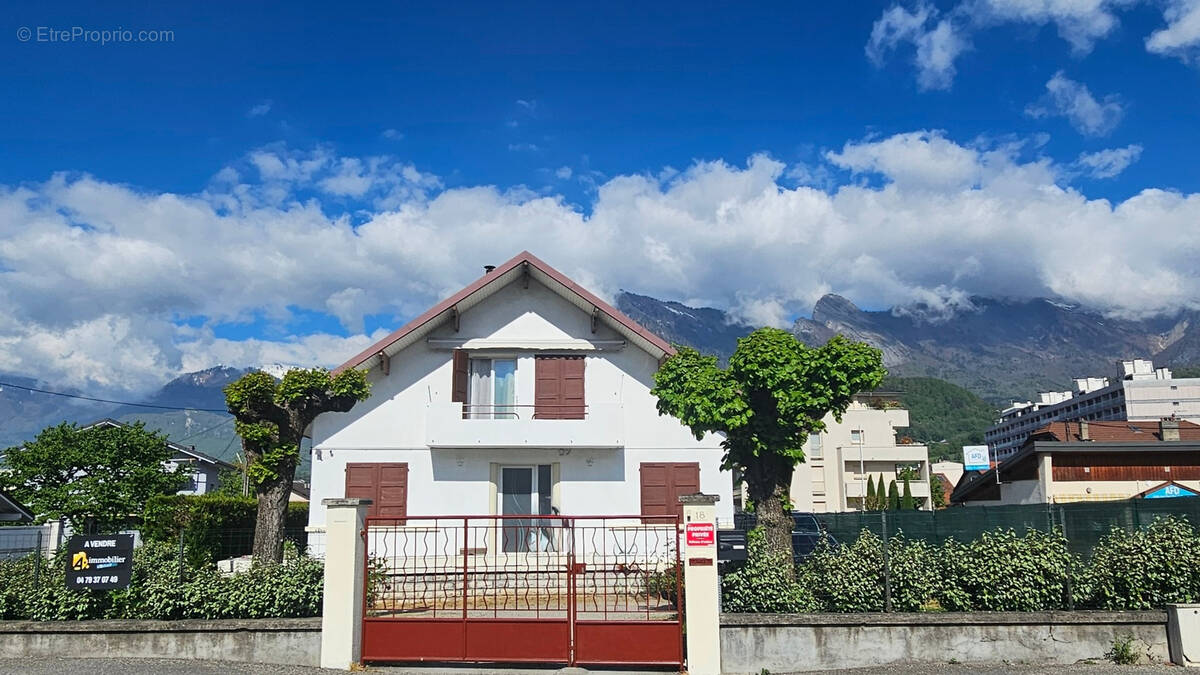 Maison à ALBERTVILLE