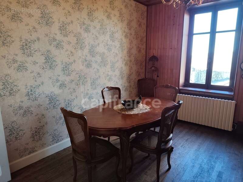 Maison à TOULON-SUR-ARROUX