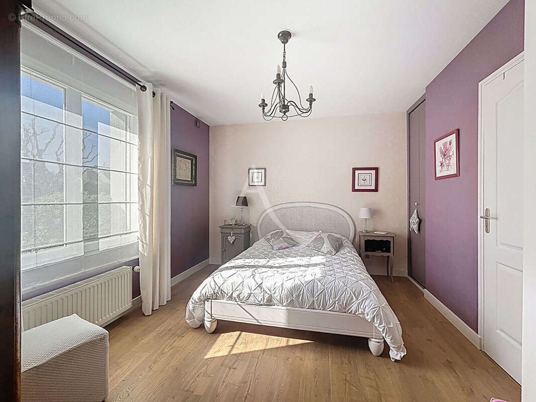 Maison à LES PONTS-DE-CE