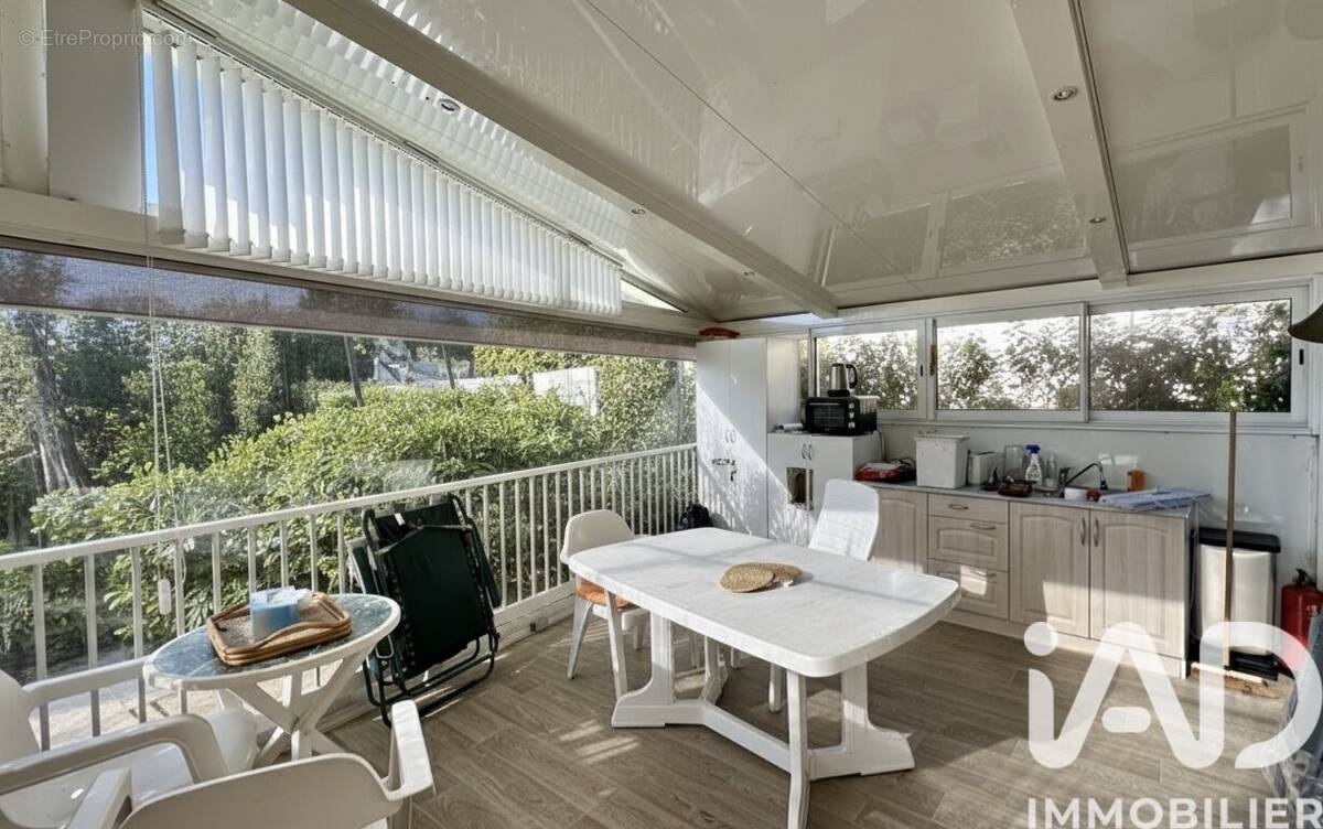 Photo 1 - Terrain à FREJUS