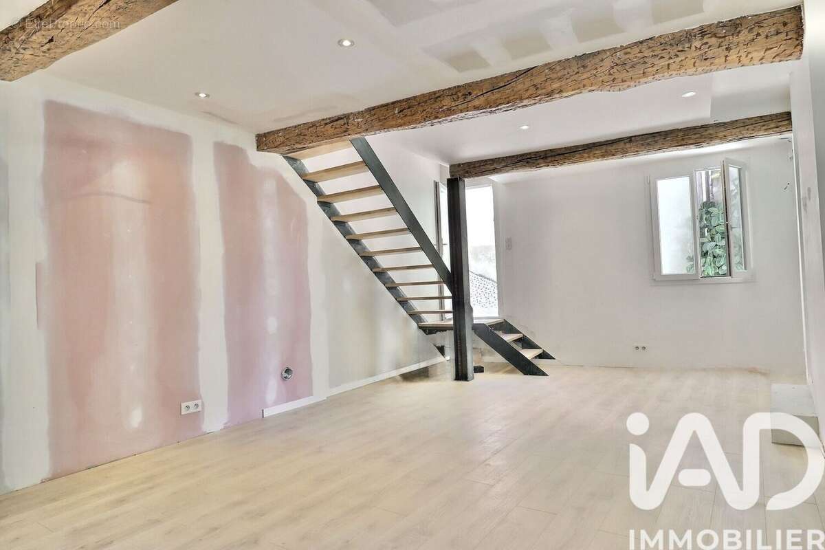 Photo 2 - Maison à CEYRESTE