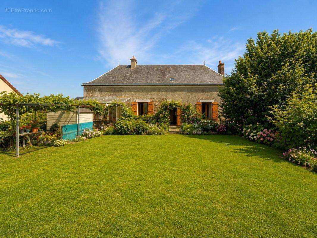 Maison bourgeoise- Combles Aménageables - Jardin - photo 12
