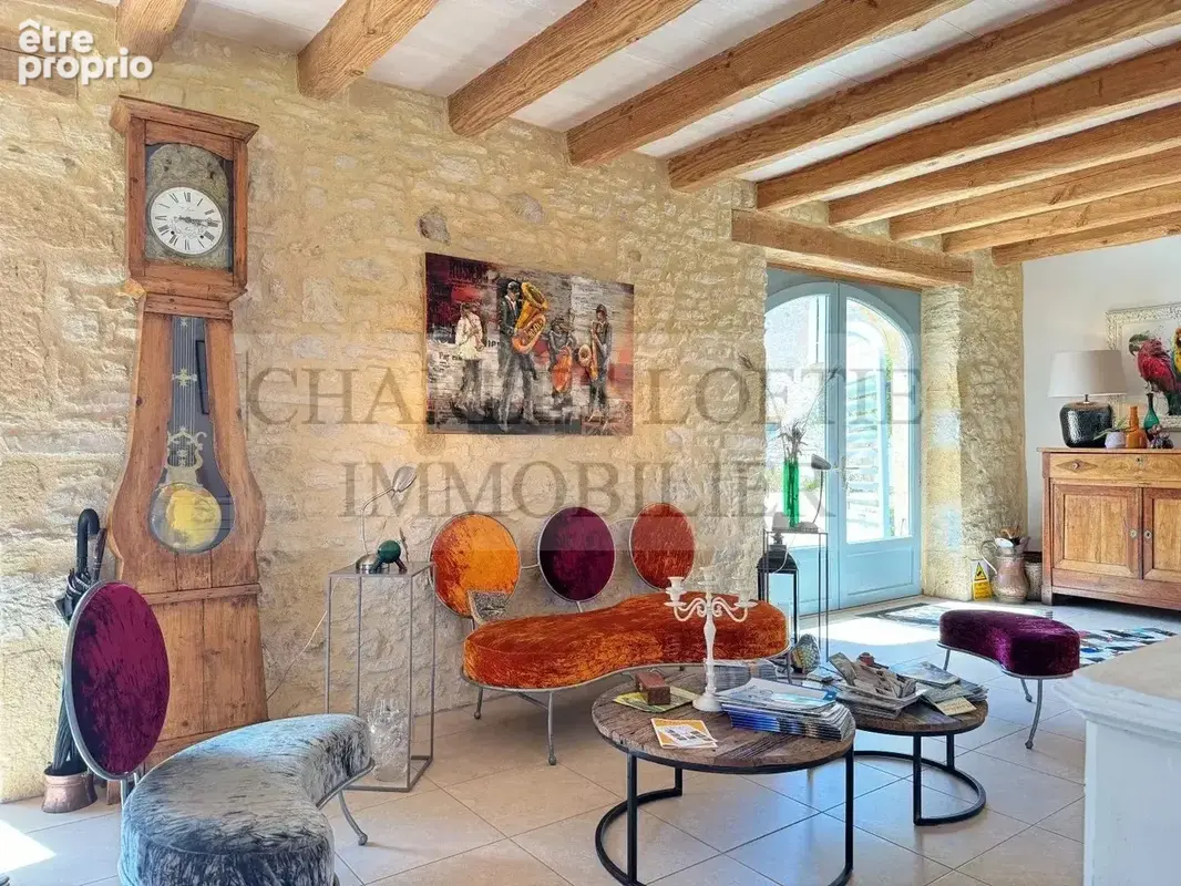 Magnifique ensemble comprenant une maison principale et hébergements touristiques sur un terrain de 1.5 ha - photo 8