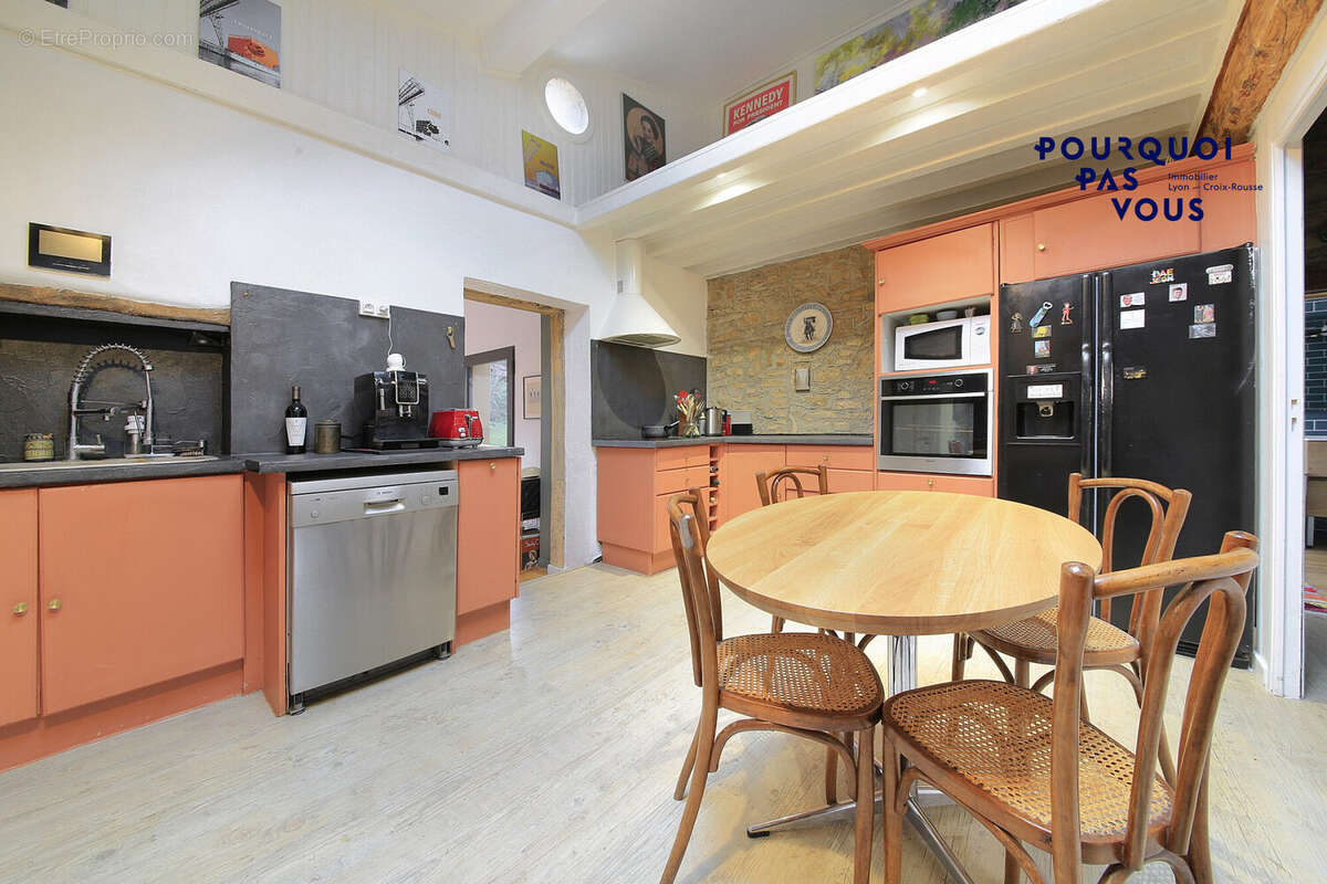 Maison à SAINT-CYR-AU-MONT-D'OR