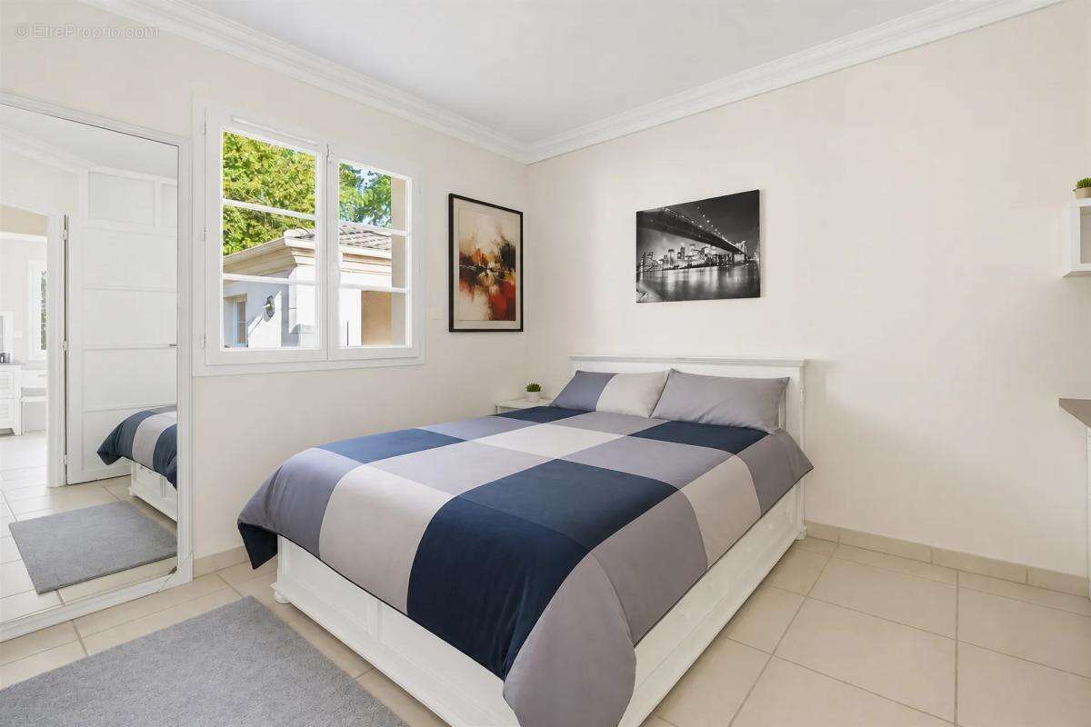 Maison louée 10 pièces 180 m² à Parempuyre - photo 11