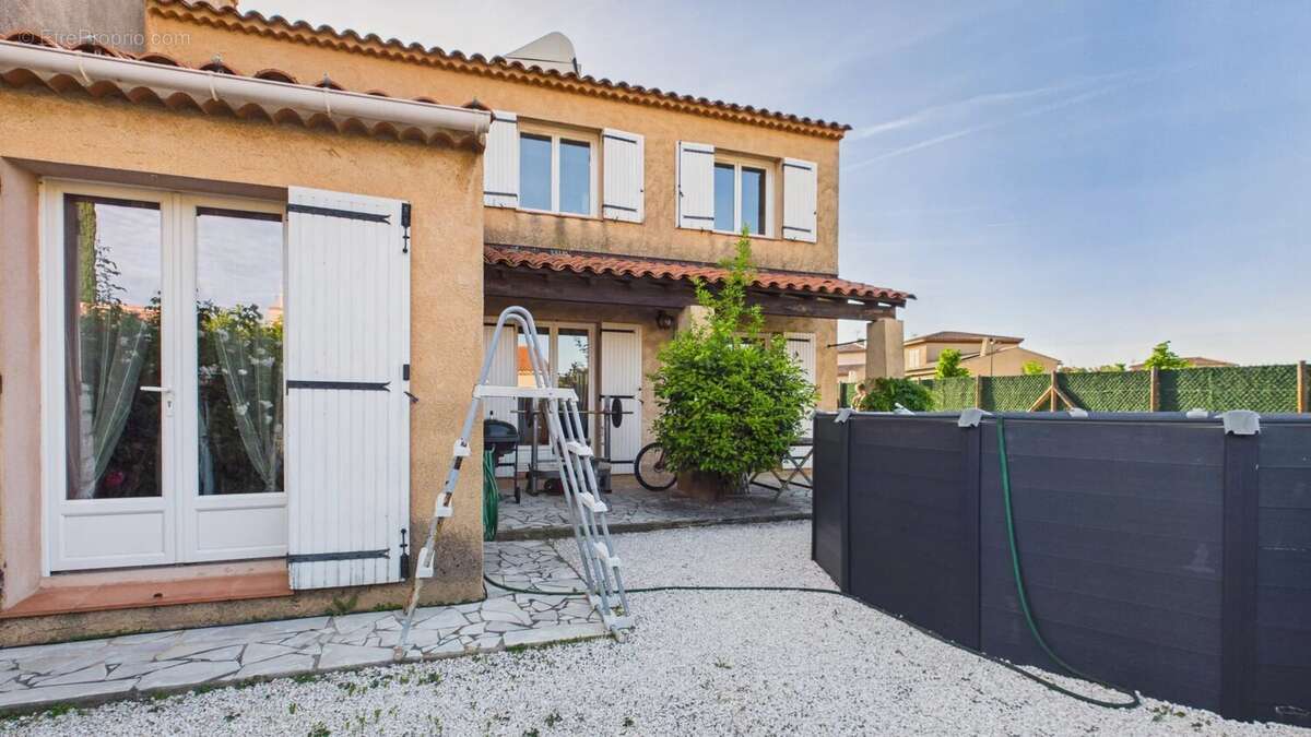 Maison à LA LONDE-LES-MAURES