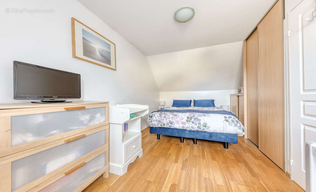 Maison à OZOIR-LA-FERRIERE