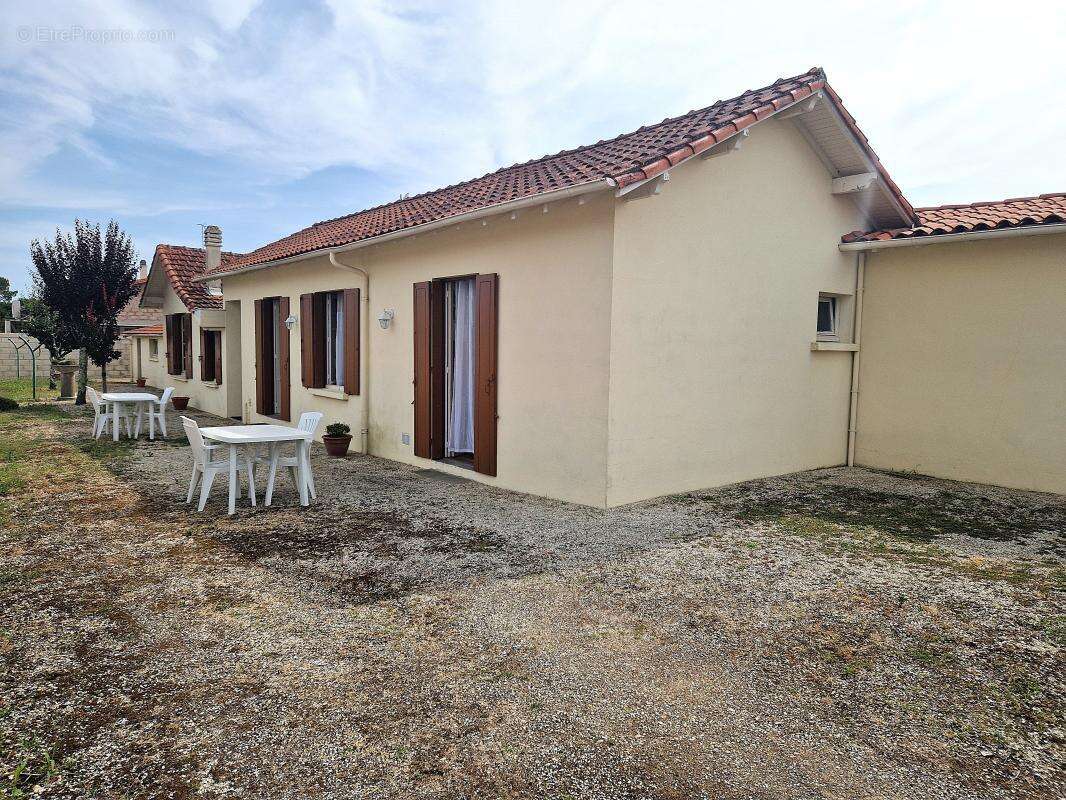 Maison à SAINT-PALAIS-SUR-MER
