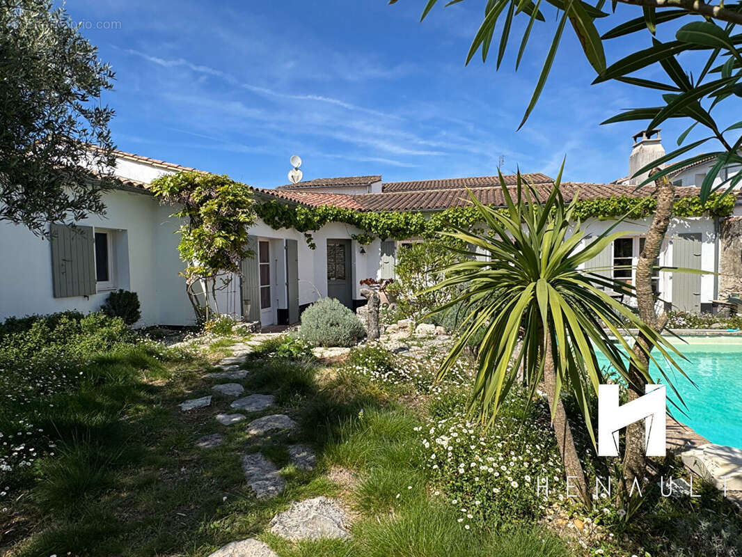 Maison à LE BOIS-PLAGE-EN-RE