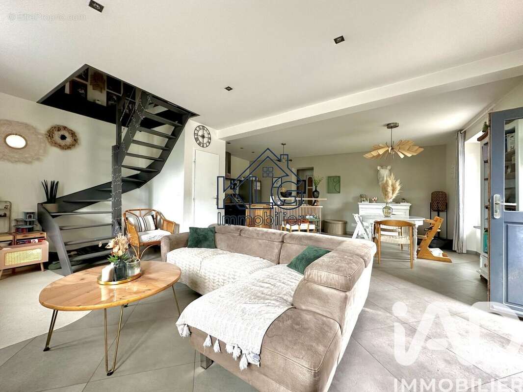Photo 3 - Maison à GASVILLE-OISEME