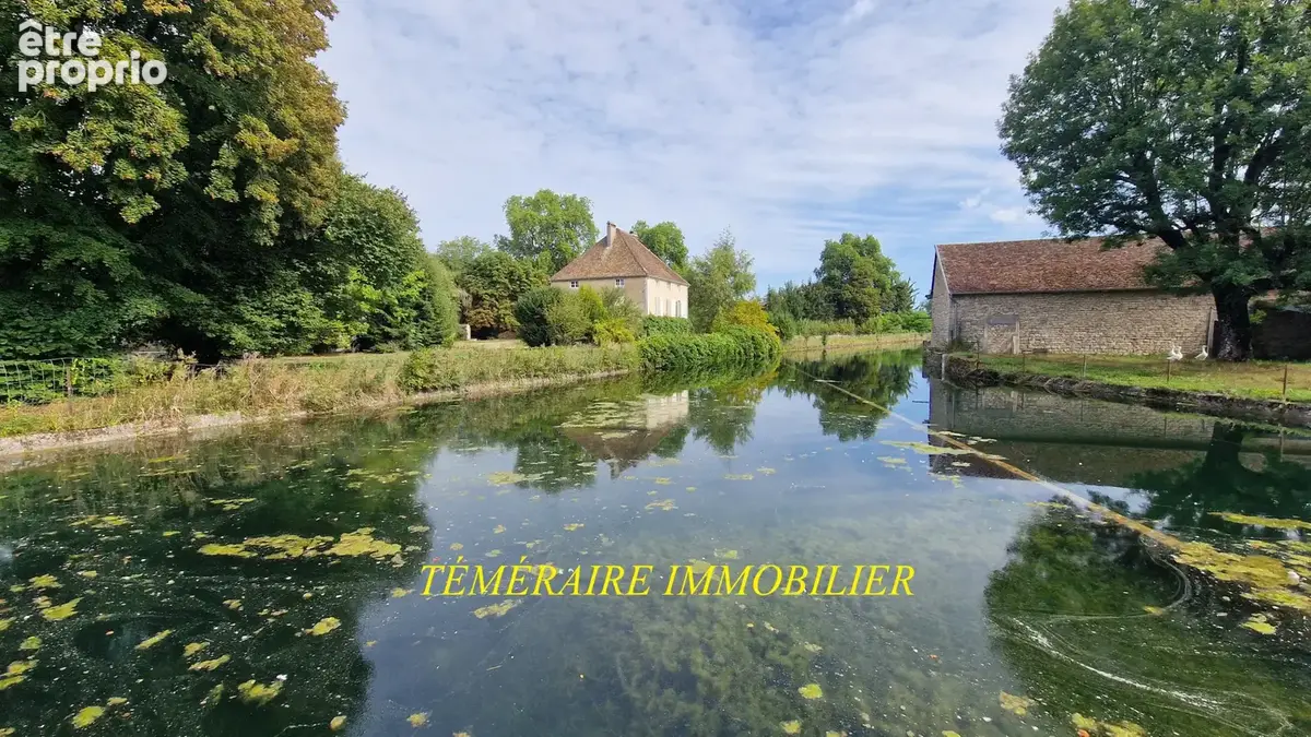 Photo Autres à Pont-Du-Navoy au prix de 525 000€