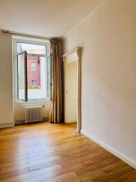 Commerce à TOULOUSE