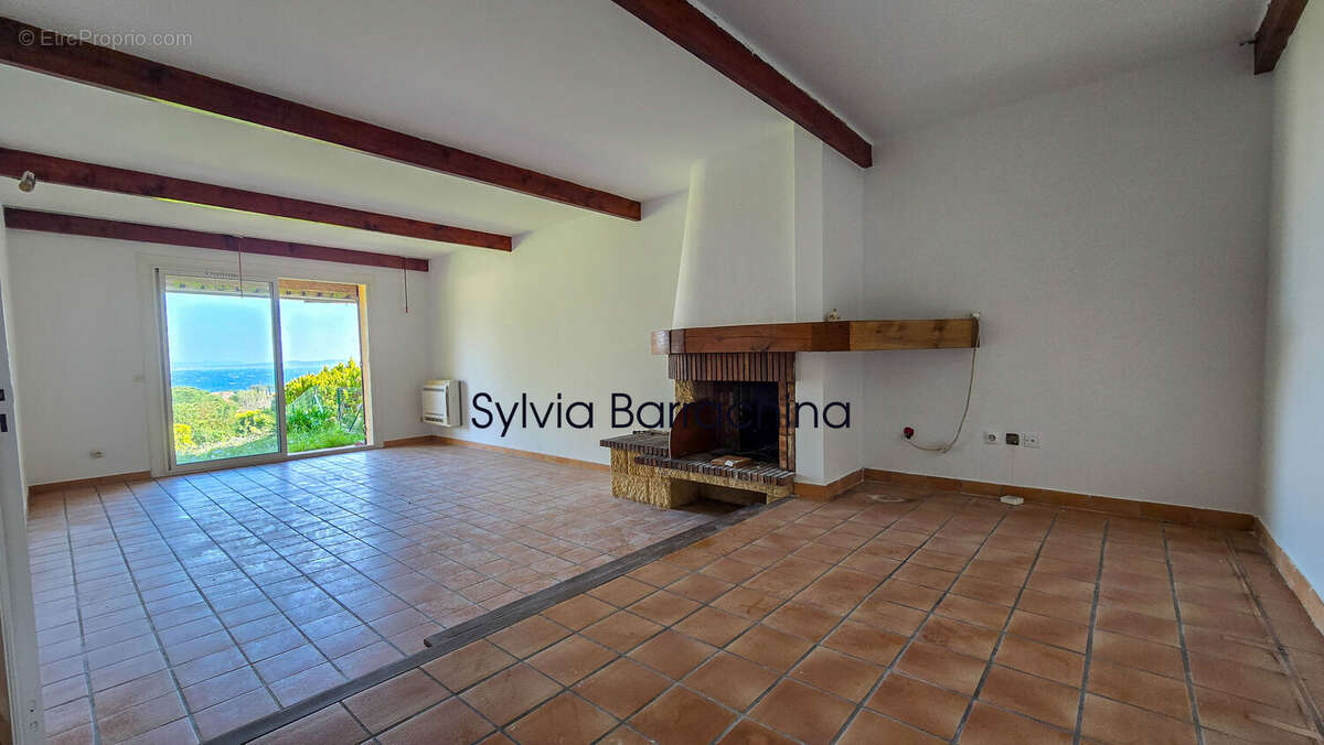 Maison 94 m² à Carqueiranne  - photo 50